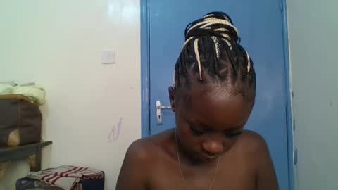 ella8_ online show from 06/15/26, 01:52