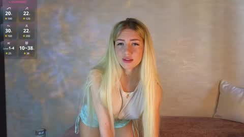 Snapshot of ella__sweety chatting on 05/05/26, 01:24 Ella online show from 05/05/26, 01:24