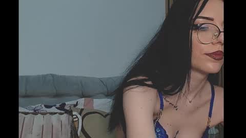 Chloe online show from 11/29/25, 10:24