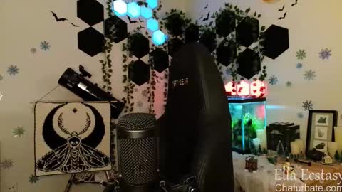 Ella Ecstasy online show from 03/08/25, 02:23