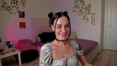 ELLA online show from 09/14/25, 08:57