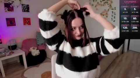 ELLA online show from 10/19/25, 10:16