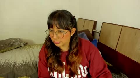 Snapshot of ella_harry chatting on 05/19/26, 01:56 Ella and Harry online show from 05/19/26, 01:56