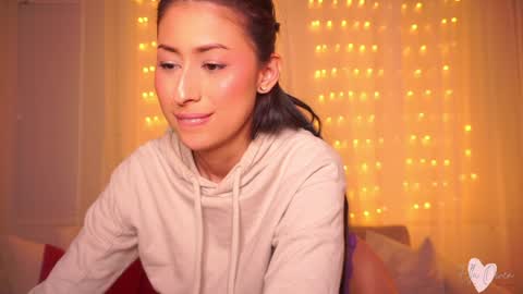 ELLA OWEN online show from 01/19/25, 04:46