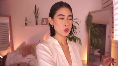 ELLA OWEN online show from 02/17/26, 06:36