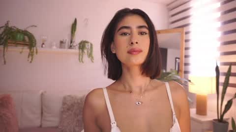 ELLA OWEN online show from 04/01/26, 02:25