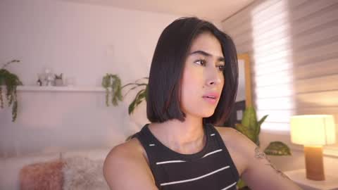 ELLA OWEN online show from 04/27/26, 07:23