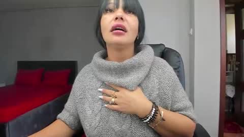 Ella online show from 10/20/25, 12:16