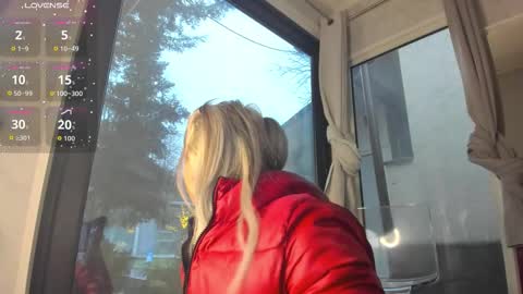 ella_vee online show from 02/06/26, 06:51