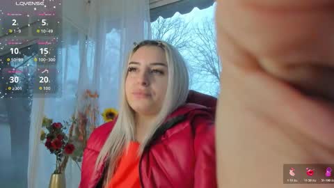 ella_vee online show from 03/30/26, 04:35