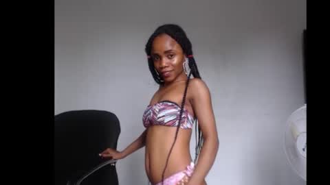 ella online show from 09/30/25, 02:22