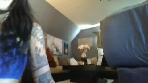 Ella online show from 01/16/26, 07:29