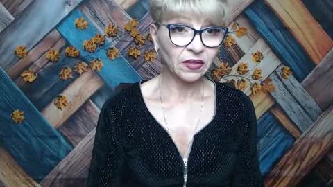 EllaBonito online show from 12/04/25, 06:44