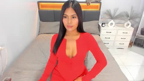 Snapshot of ellabrown_ chatting on 02/11/26, 03:55 SINGLE PO online show from 02/11/26, 03:55