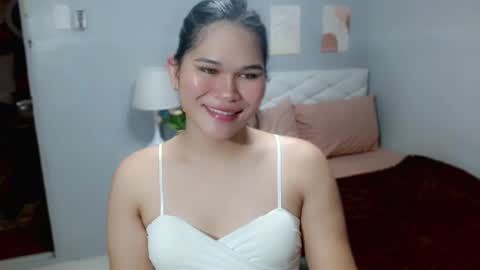 Snapshot of ellaford chatting on 06/18/26, 04:57 EllaFord online show from 06/18/26, 04:57