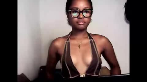 ellah245 online show from 03/29/26, 08:42