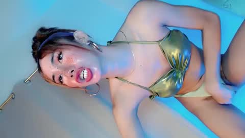 ellah_bonita online show from 02/28/25, 05:04
