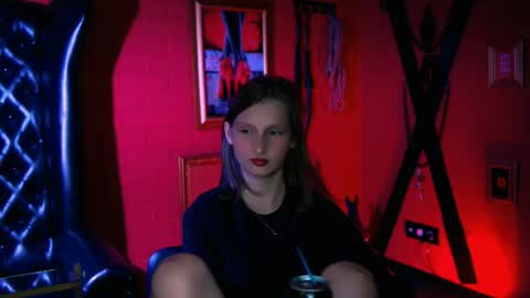 Ella online show from 09/11/25, 05:57