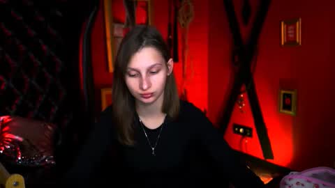 Ella online show from 11/09/25, 10:13