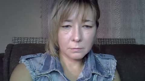 ellajohnsonx online show from 10/16/25, 04:52