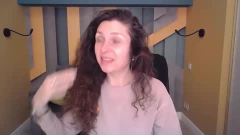 EllaLongs online show from 03/24/26, 12:21