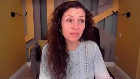 EllaLongs online show from 04/17/26, 11:13