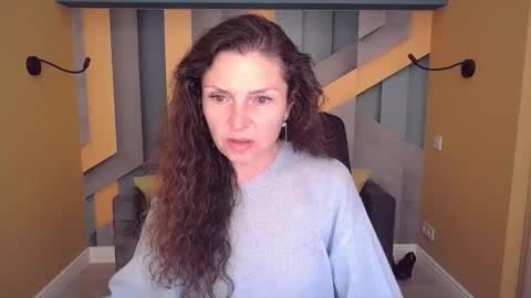 EllaLongs online show from 05/19/26, 11:16