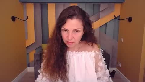 EllaLongs online show from 05/22/26, 11:27