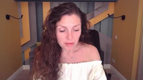 EllaLongs online show from 05/23/26, 11:25