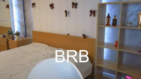 ellamilla online show from 12/29/24, 11:50