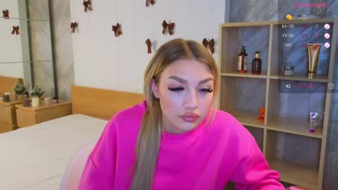 ellamilla online show from 12/30/24, 08:43