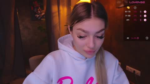 ellamilla online show from 01/06/25, 05:19