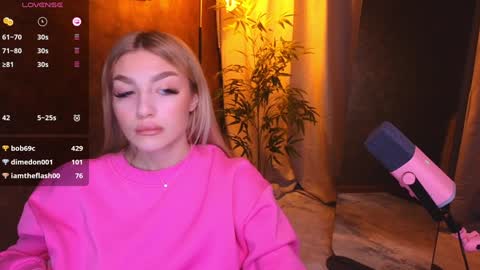 ellamilla online show from 01/13/25, 11:41