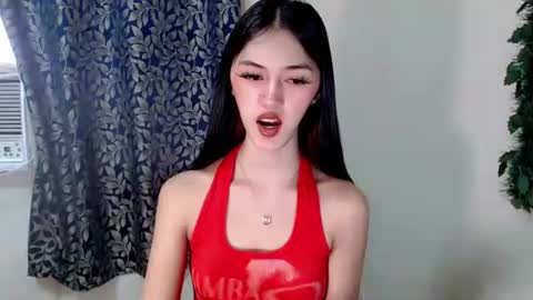 Snapshot of ellamiller69 chatting on 10/07/25, 10:29 ELLA online show from 10/07/25, 10:29