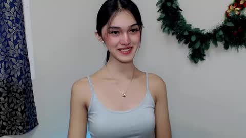 Snapshot of ellamiller69 chatting on 10/31/25, 12:11 ELLA online show from 10/31/25, 12:11