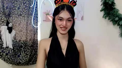 Snapshot of ellamiller69 chatting on 10/31/25, 11:06 ELLA online show from 10/31/25, 11:06