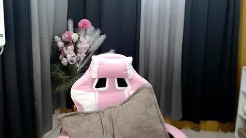 ELLA online show from 04/03/26, 02:04