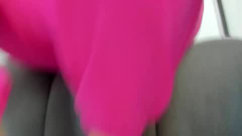 Ella online show from 12/03/25, 11:41