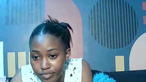 Ellanda Dolly online show from 12/02/25, 07:42