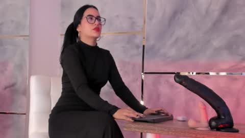  ella  online show from 01/10/26, 11:23