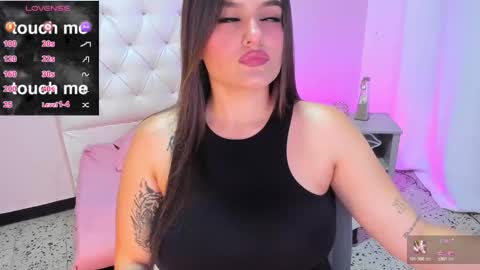 ellarosee_ online show from 02/18/25, 07:52