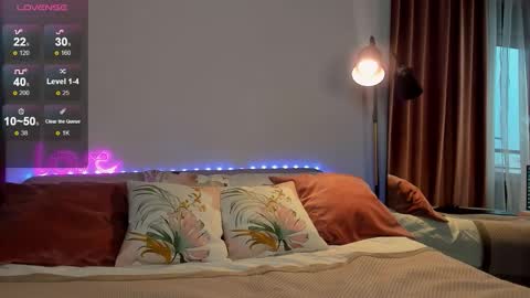 Ella online show from 12/03/25, 09:51