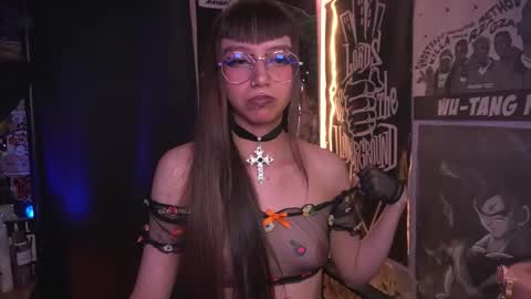 follow me on instagram .    online show from 11/22/25, 04:28