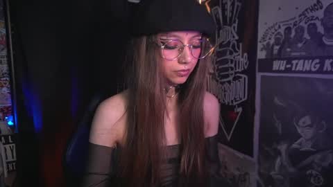 follow me on instagram .    online show from 04/10/26, 05:12