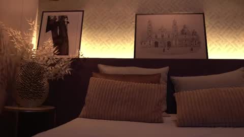 Elle Diane online show from 02/19/25, 06:33