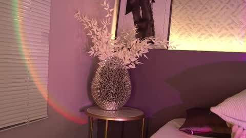 Elle Diane online show from 03/10/25, 04:07