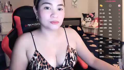 Snapshot of elleelle123 chatting on 07/02/26, 01:27 Ann online show from 07/02/26, 01:27