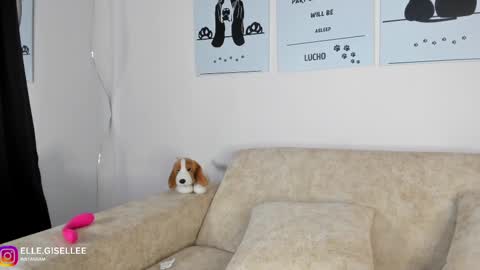 Yiss online show from 03/01/25, 02:15