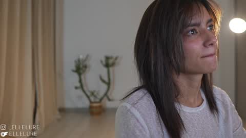 Linda Restrepo online show from 01/20/25, 11:54