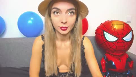 ellen_flow online show from 12/14/24, 06:09